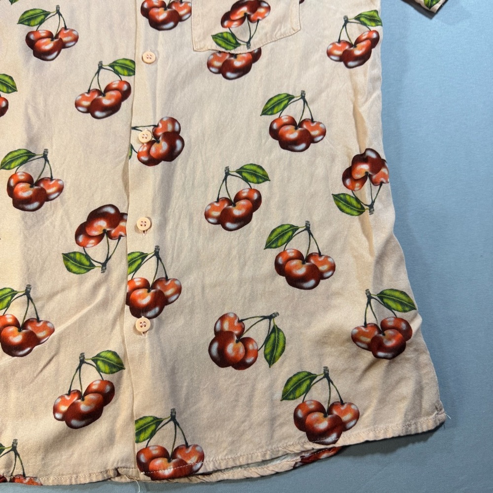 H&M Divided Womens Small Cherry Print Button Up Shirt Peach Short Sleeve Viscose - Picture 4 of 11
